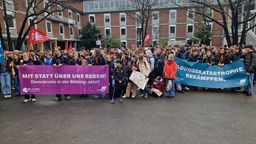 Schülerdemo in Düsseldorf: Demokratie in der Bildung