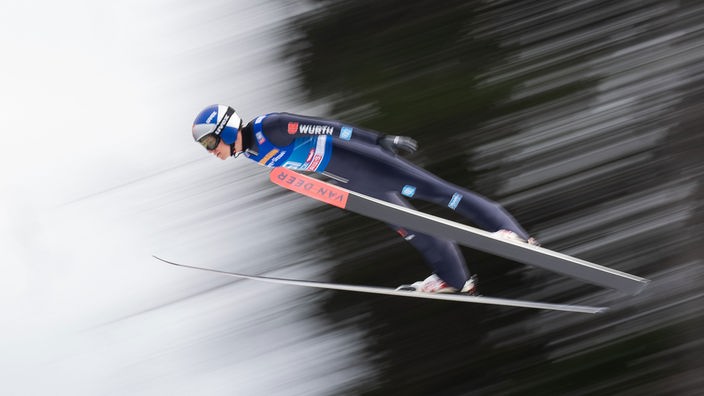 Skispringer Andreas Wellinger in Aktion