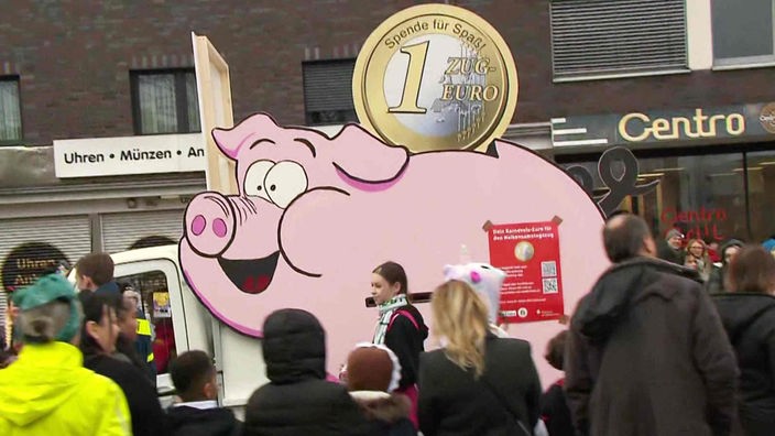 Sparschwein beim Karnevalszug