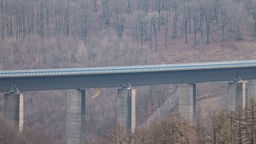 Die marode und gesperrte Talbruecke Rahmede der Bundesautobahn A 45 zwischen Luedenscheid Nord und Luedenscheid