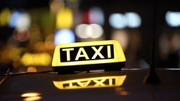 Taxi bei Nacht