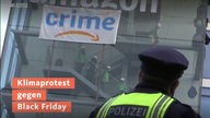 Protestaktion zum Black Friday bei Amazon in München