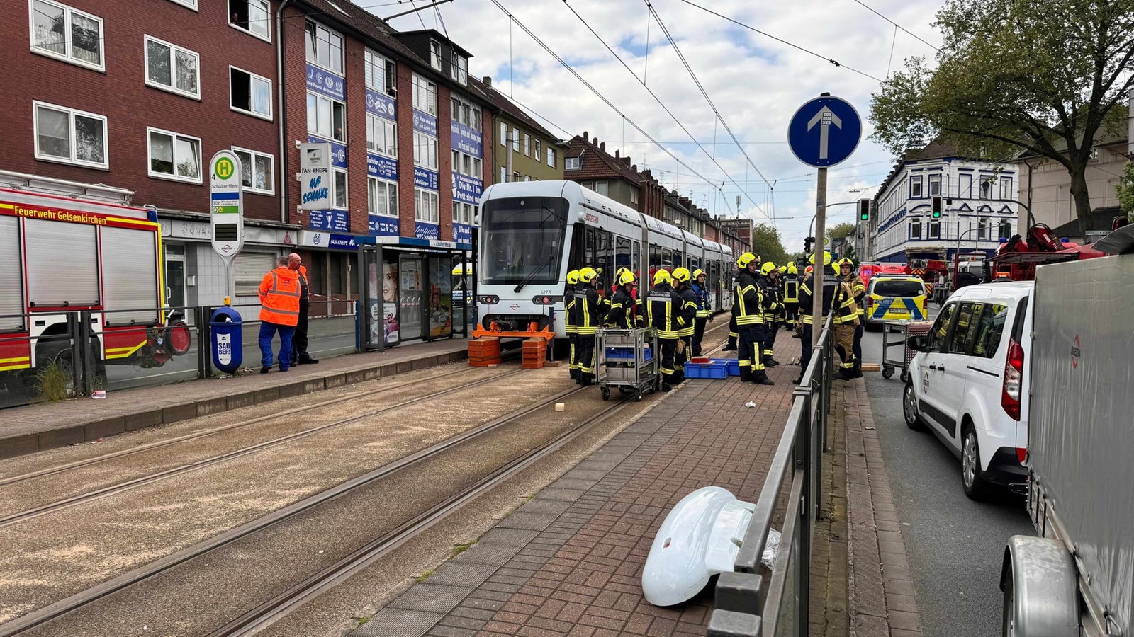 Eight-year-old dies after tram accident in Gelsenkirchen – News