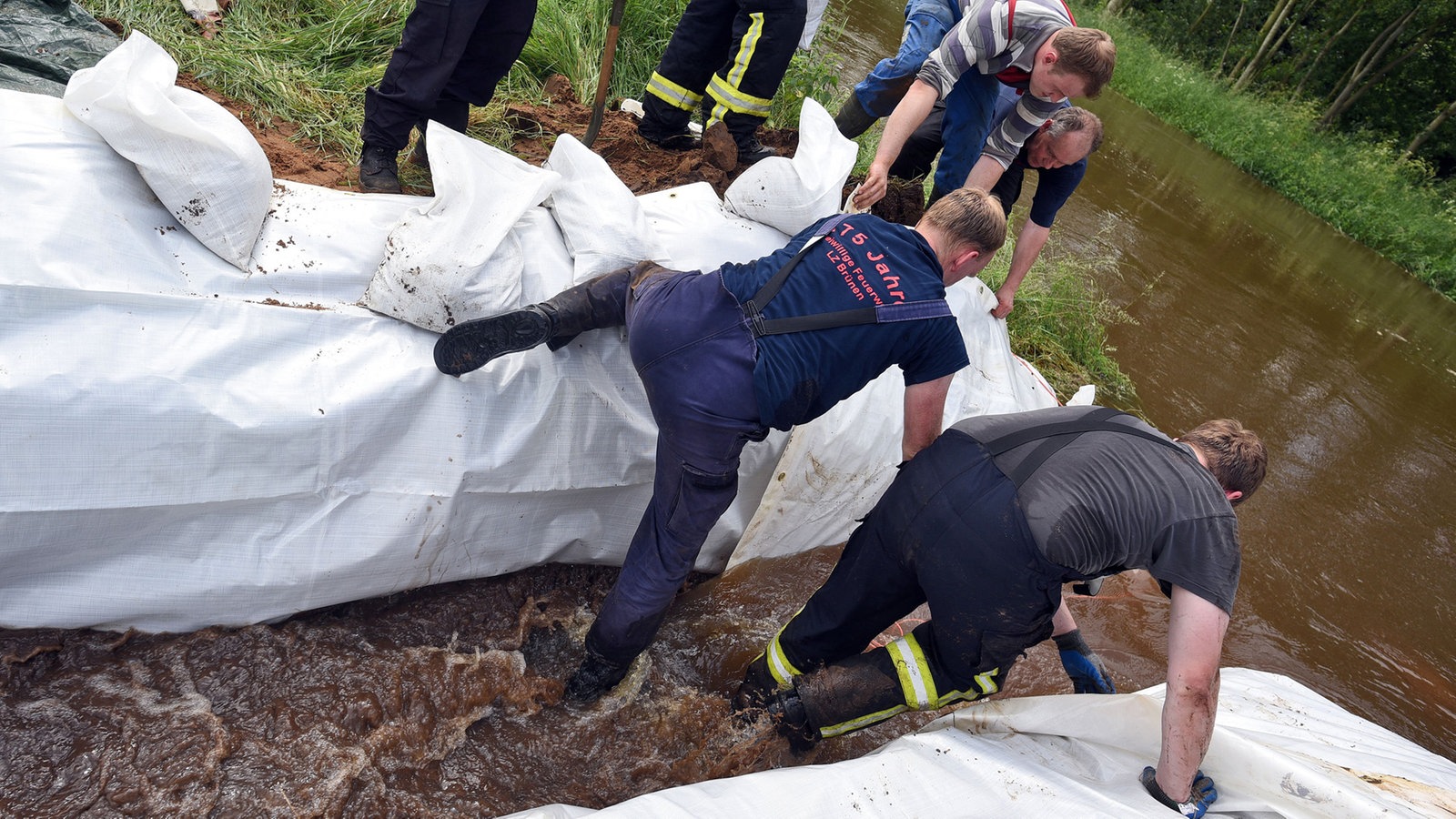 Das Hochwasser an der Issel - Extras - Wetter - WDR