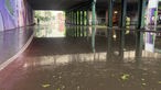 Überflutete Unterführung in Düsseldorf Garath