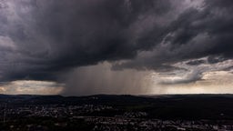 Regenwolke über Siegerland am 04.06.2021