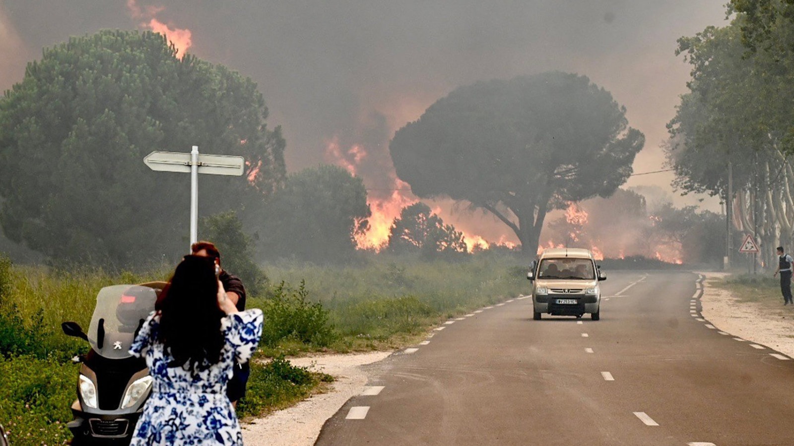 Un incendie de forêt en France dévaste un camping – Actualités – WDR – Actualités