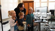 WDR aktuell on Tour in Petershagen: Kinder aus der Kita besuchen das Digital-Team