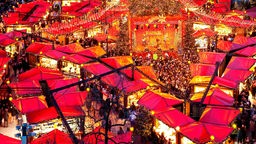 Weihnachtsmarkt am Kölner Dom im Jahr 2019
