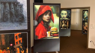 KI-generierte Bilder von Rotkäppchen mit einem Burger, dem Hasen aus "Alice im Wunderland" und dem Mädchen aus "Die Sterntaler".