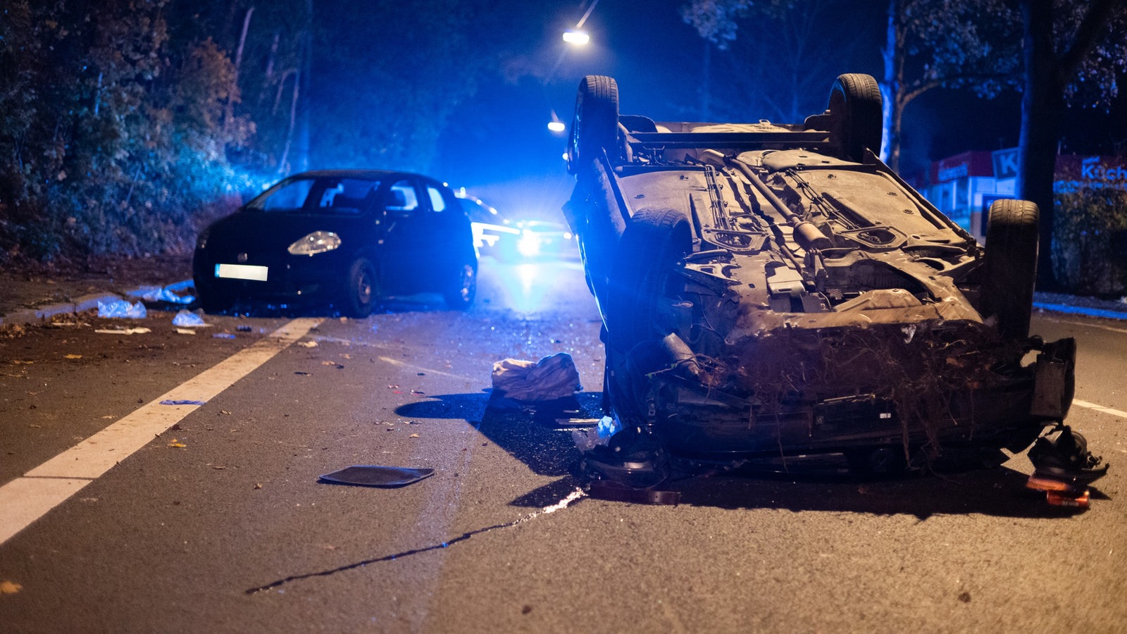 Schwerer Unfall In Iserlohn: Auto Erfasst Fußgänger - Westfalen-Lippe ...