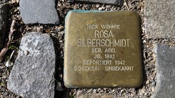 Der Stolperstein zu Rosa Silberschmidt.