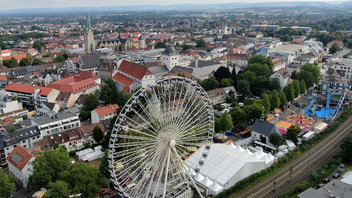 Riesenrad und das Libori Fest mitten in Paderborn