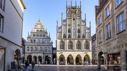 Die Fassade des Rathauses in Münster.