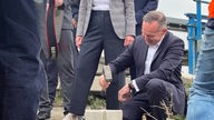 Bundesverkehrsminister Wissing beim symbolischen ersten Spatenstich.