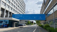 Zu sehen ist das Gebäude einer Niederlassung von Thyssenkrupp.