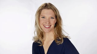 Die Lokalzeit-Moderatorin Stephanie Heinrich