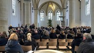 Die Trauergemeinde in der Kirche in Ibbenbüren. 