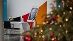 Ein Foto des verstorbenen CDU-Politikers Wolfgang Schäuble und ein Kondolenzbuch liegen im Konrad-Adenauer-Haus