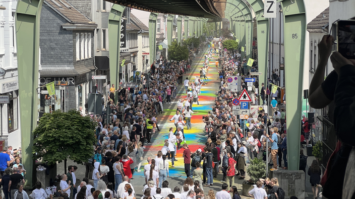 Wuppertal: Menschen auf dem Event Wundertal