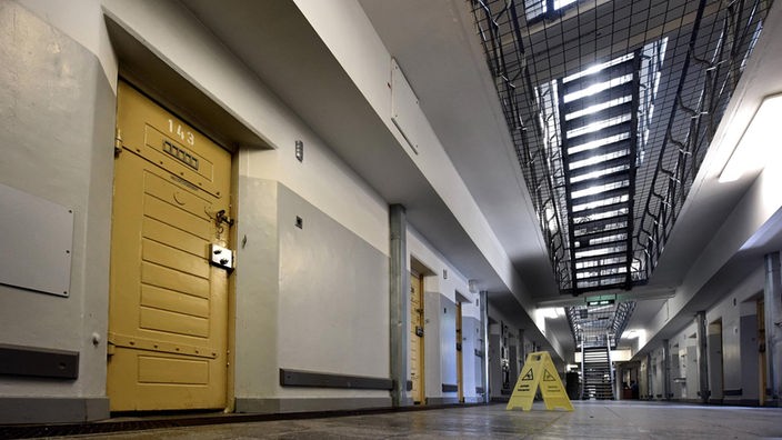Zellentüren in der Justizvollzugsanstalt in Kleve