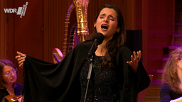 Leonor Amaral singt