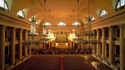 Das Orchester der Petersburger Philharmoniker probt in der Philharmonie in St. Petersburg