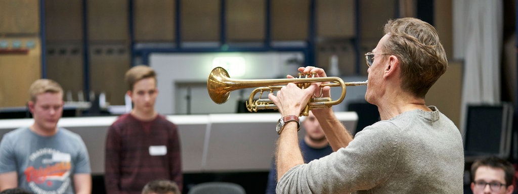 Jugendliche beim Workshop Jazz@School