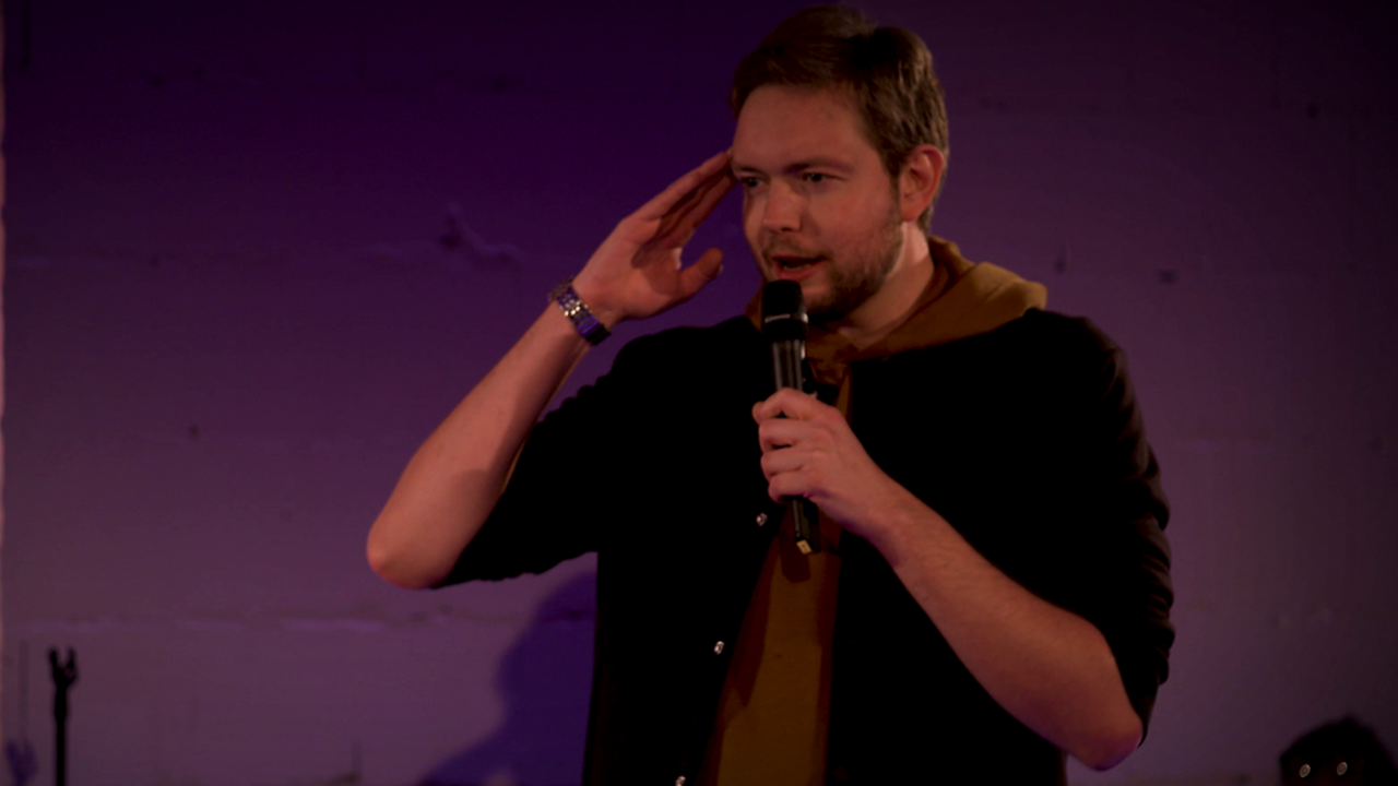 Comedian Bastian Bielendorfer bei einem Live-Auftritt bei 1LIVE Generation Gag