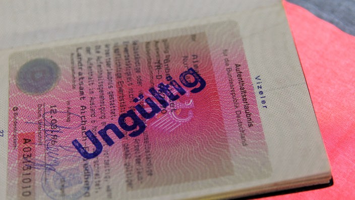 Die ungültig gestempelte Aufenthaltserlaubnis im türkischen Reisepass