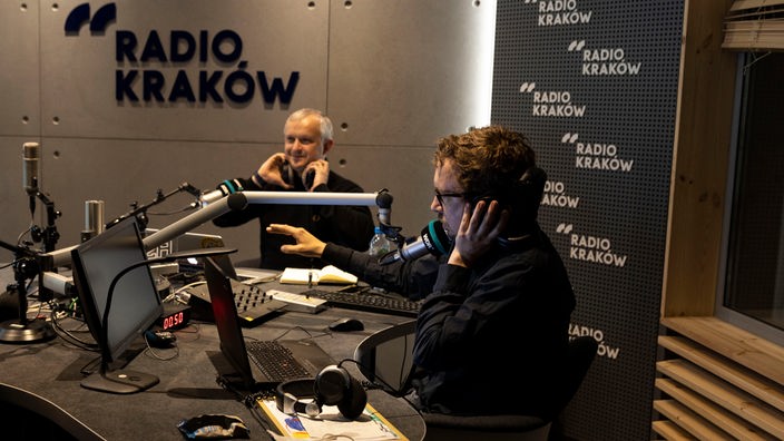 Lukasz Tomaszewski und Keno Mescher im Studio in Krakau