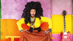 Sehr buntes Cover des Albums "London Ko" von Fatoumata Diawara