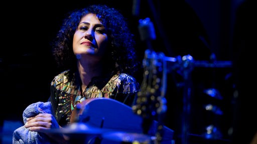 Aynur Doğan beim International Ethnos Festival in Ercolano