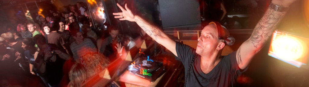 Techno-DJ Tomcraft beim Techno-Festival Electric City in Koblenz