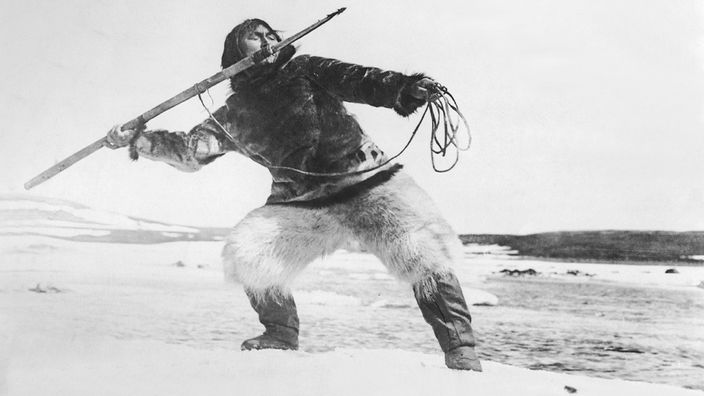 Inuit wirft Speer