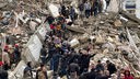 Rettungsarbeiten nach dem schweren Erdbeben in der türkischen Stadt Kahramanmaras