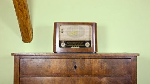 Altes Radio Symbolbild