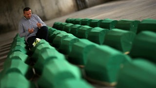 Srebrenica razapeta od jednog do drugog 11. Jula