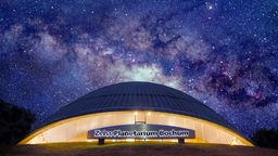 Zeiss Planetarium Bochum, Gebäude außen mit Sternenhimmel