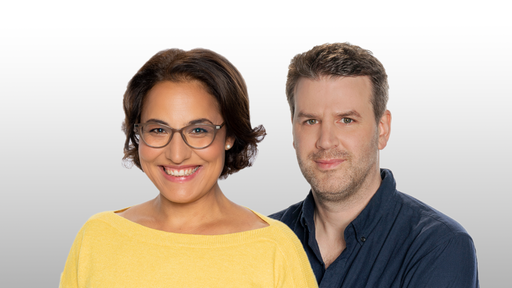 Die WDR 2 Moderatoren Katharina te Uhle (l) und Ralph Günther