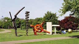 "Kölner Reihe" von Florian Slotawa im Skulpturenpark Köln 2011