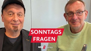 Wolfgang Büscher (links) und Bernd Siggelkow im WDR 2 Studio