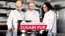Satirische Fotomontage: Olaf Scholz, Christian Lindner und Annalena Baerbock stehen als Köche gekleidet in einer Großküche und schuaen auf einen Kochtopf
