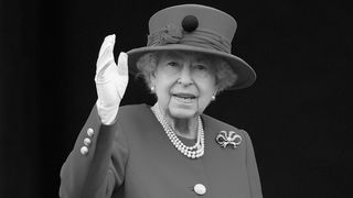 Queen Elizabeth II. Britain's Queen Elizabeth II. winkt vom Balkon des Buckingham Palasts anlässlich Feierlichkeiten zum ihrem 70. Thronjubiläum (05.06.2022)