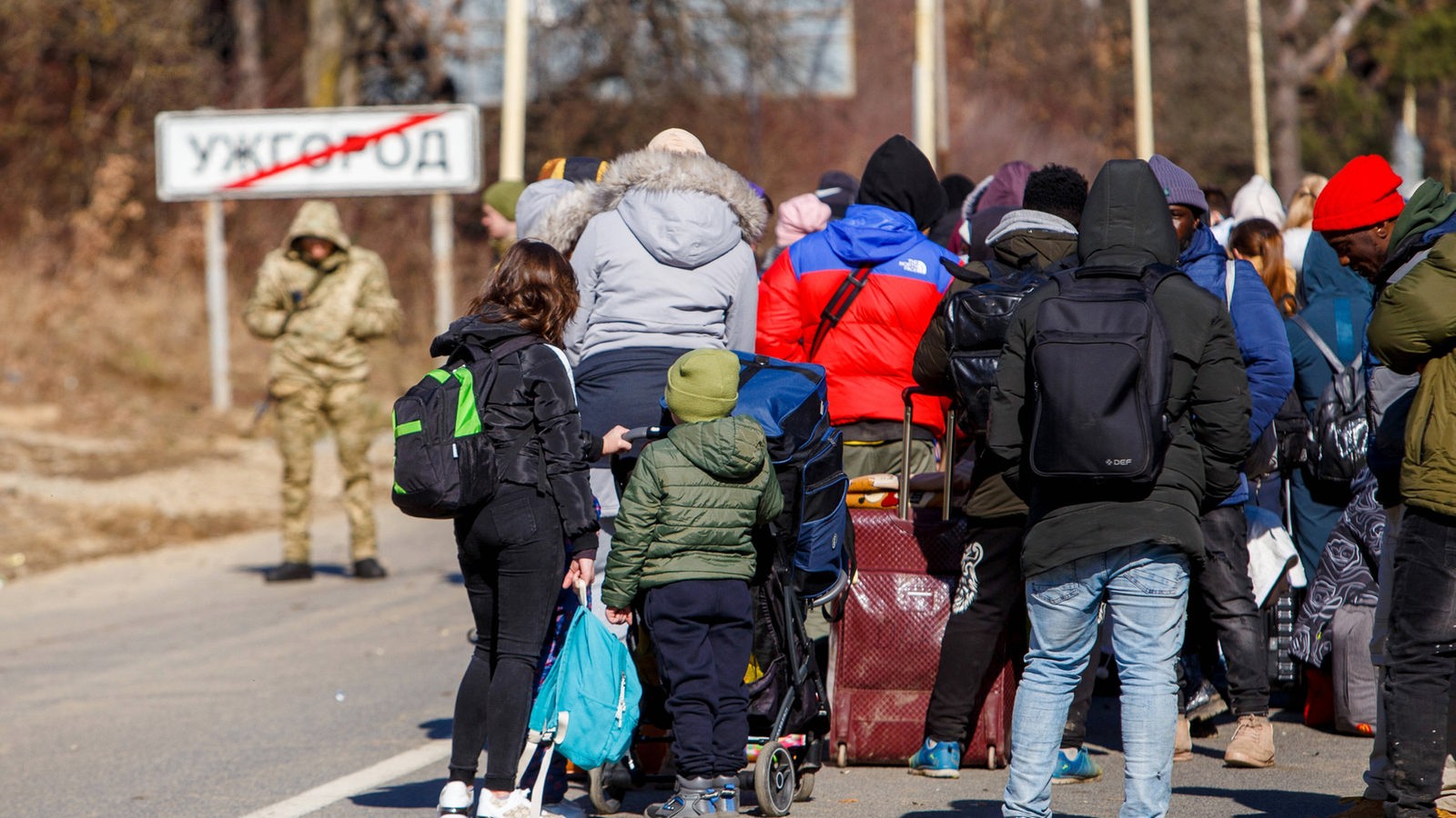 Flüchtende aus der Ukraine an der Grenze zur Slowakei