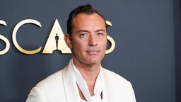 Los Angeles: Jude Law kommt zu den 15. Governors Awards im Ray Dolby Ballroom in Los Angeles