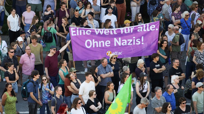 Proteste gegen Besuch von Rechtsextremist Sellner in Marburg