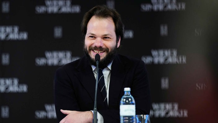 Petr Popelka, designierter Chefdirigent Wiener Symphoniker, bei der Pressekonferenz am 9. Juni 2023.