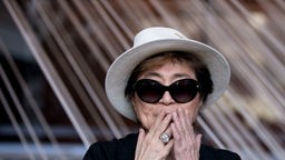 Porträt Yoko Ono