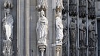Statuen an der Fassade des Kölner Doms